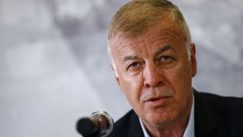  Сираков: Смяна на собствеността не стои на дневен ред 