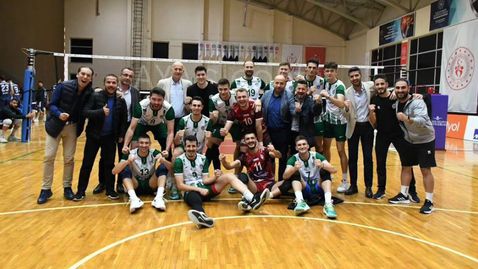 Светльо Иванов дебютира с 18 точки за победа на Аккуш на старта в Турция