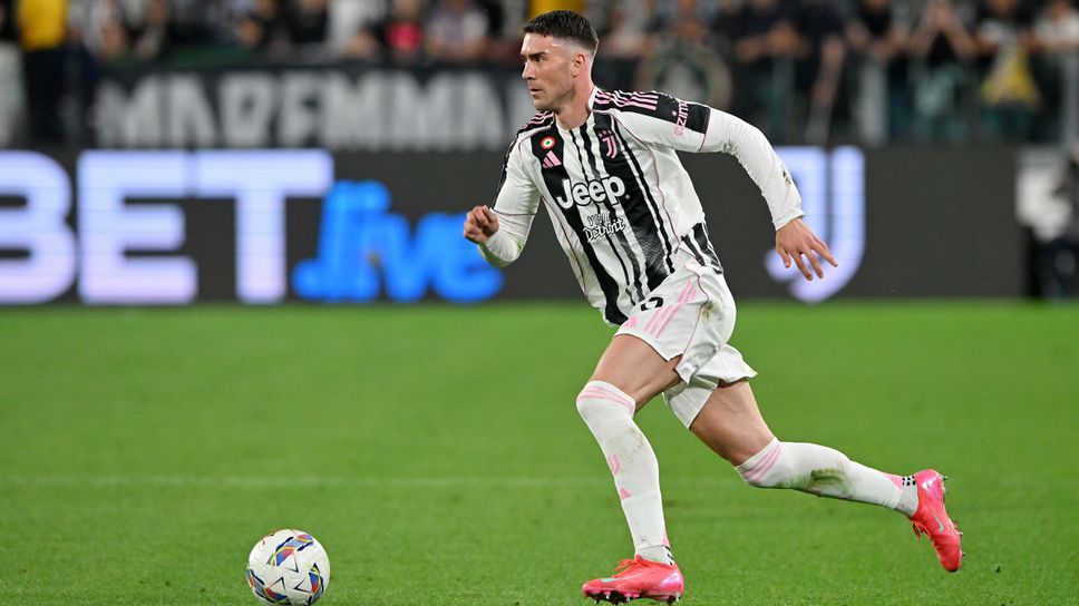 Душан Влахович остана в Ювентус миналото лято но няма да