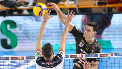 Алекс Николов е реализатор №1 и нападател №1 на първия кръг в Италия