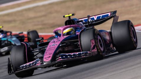 Алпин запали първия си болид с мотор на Мерцедес