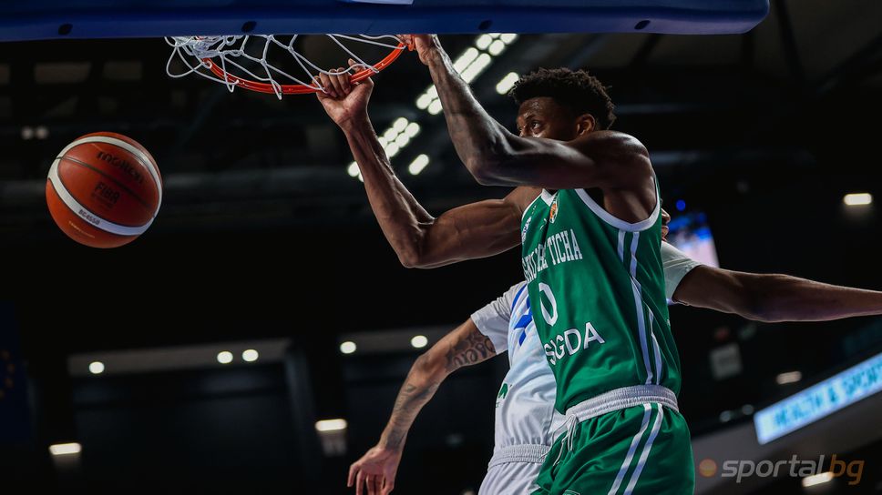 Левски и Черно море Тича дават тази вечер началото на