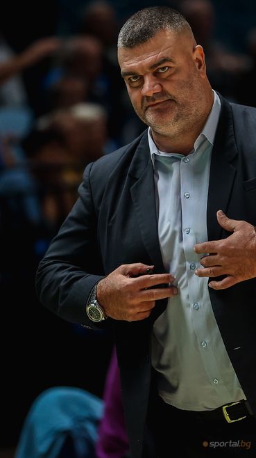 Васил Евтимов пред Sportal.bg: Започнахме да си подаваме топката и мачът приключи за 3-4 минути