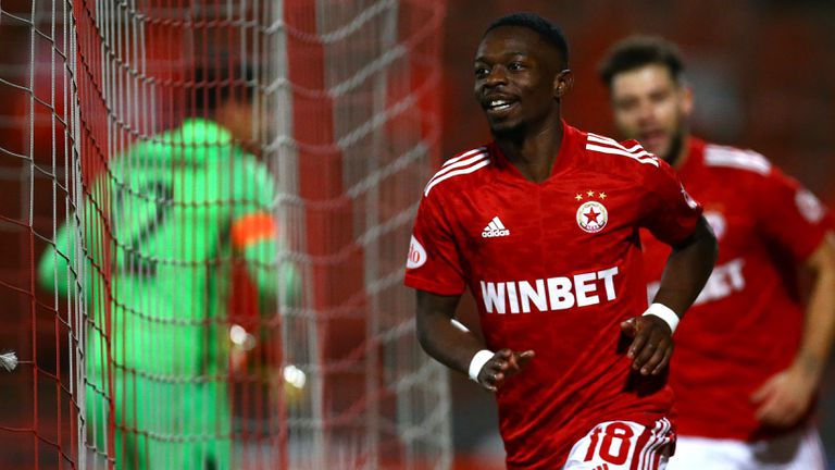  Сериозен интерес към Брадли Мазику от френската Лига 1 