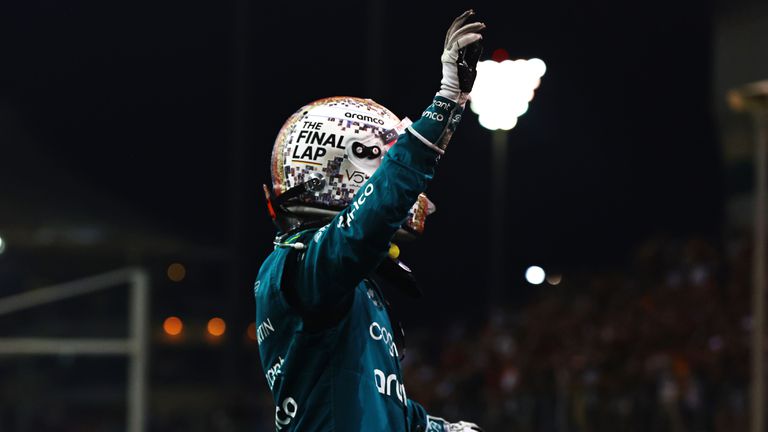 Себастиан Фетел завърши своята кариера във Формула 1 с 10-то