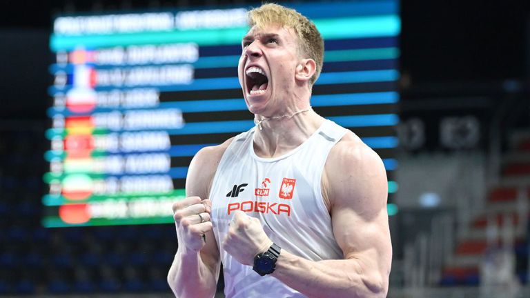 Той има световно сребро и два планетарни бронза на открито