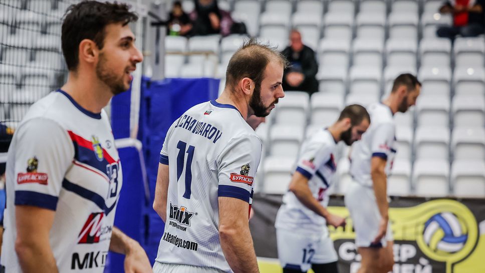 Център от Дея подписа с шампионите от Нефтохимик