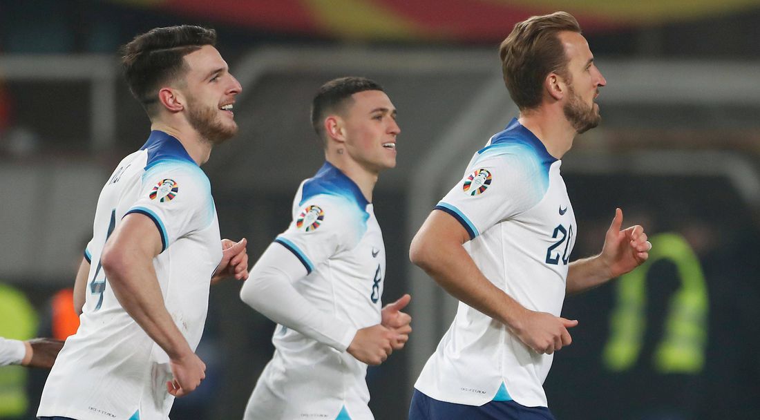 Англия изигра още един слаб мач и зарадва феновете в Скопие, но изпълни последната си цел в квалификациите