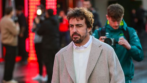 Алонсо: Няма да е никак забавно, ако вали