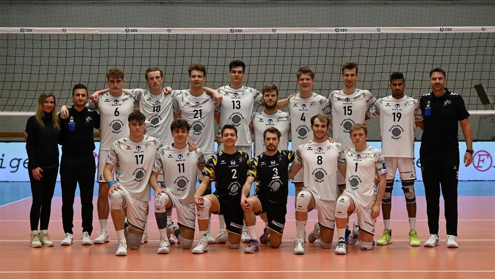 Атанас Петров и Шьоненверд на 1/16-финал в Европа