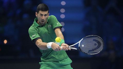 Новак Джокович загуби срещу Александър Зверев в първия кръг на Световната тенис лига в Дубай