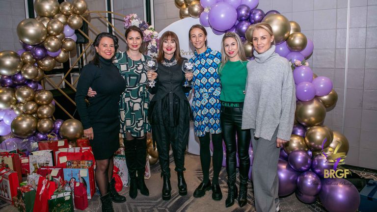 Българска федерация по художествена гимнастика организира коледно тържество с което