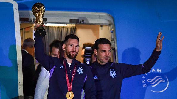 Световните шампиони се прибраха у дома, Аржентина празнува