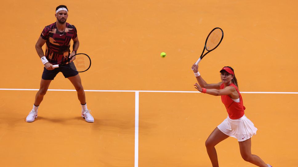 Григор Димитров и Паула Бадоса с победа на старта на Световната тенис лига в Дубай