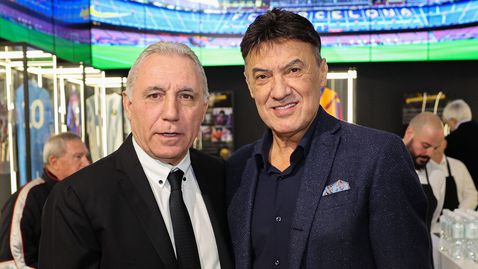 Стоичков отбеляза 30-годишнината от "Златната топка" с лъскаво парти - Михайлов и Сираков го уважиха