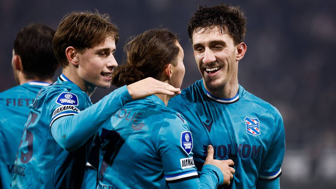 Серията на Хееренвеен продължи, Християн Петров влезе като резерва