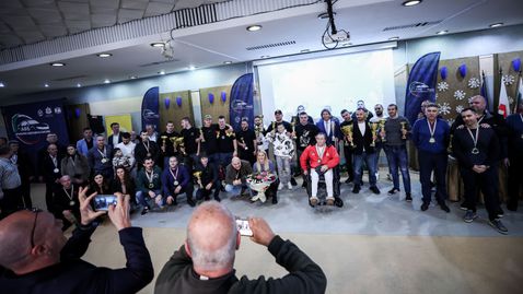 АФБ награди шампионите и призьорите за сезон 2025