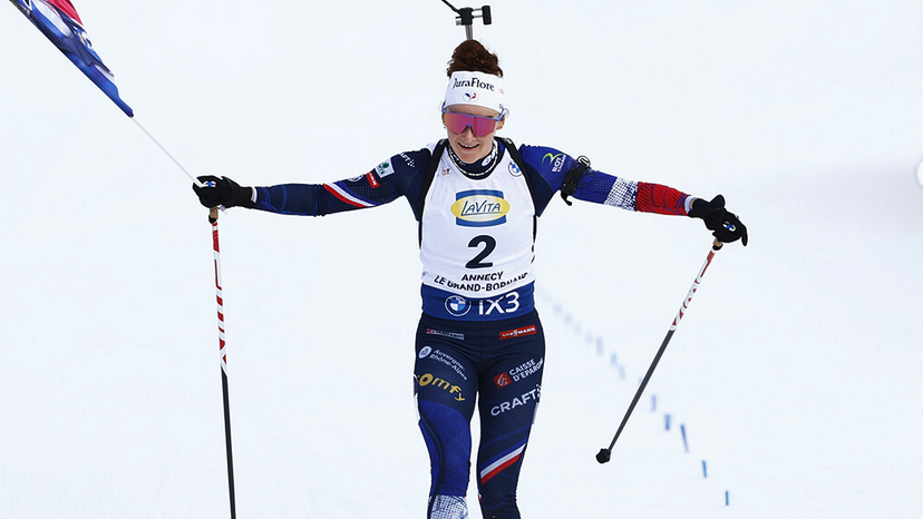 Френската биатлонистка Лу Жанмоно зарадва домакинските фенове в Льо Гран