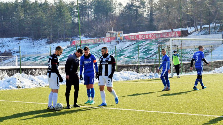 ОФК Локомотив (Мездра) приема ФК Дреновец във втората контрола от зимната си подготовка
