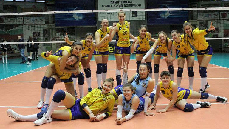 Женският волейболен отбор на Марица Пловдив замина за румънския град