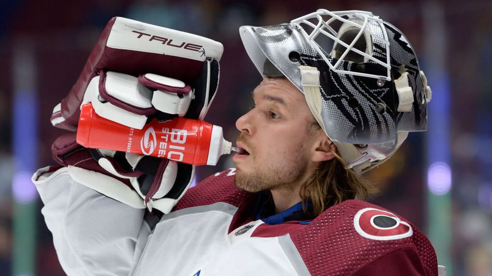 Българският вратар Александър Георгиев спаси 28 удара при успех на Колорадо в НХЛ