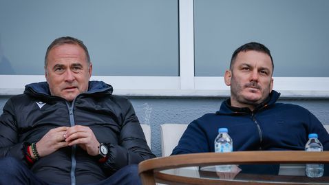 Шеф на ЦСКА: Информацията за Лапеня и Илиев не е вярна, изоставаме с много заради наши глупости