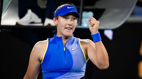 Андреева, Мухова и Паолини продължават в третия кръг на Australian Open