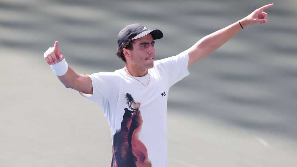 Иван Иванов започна с победа на турнир в Манакор