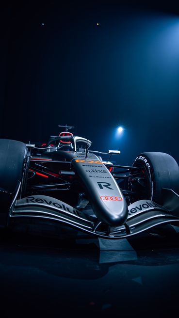 В Ауди вярват, че ФИА ще вземе правилното решение за спорния двигател на Мерцедес