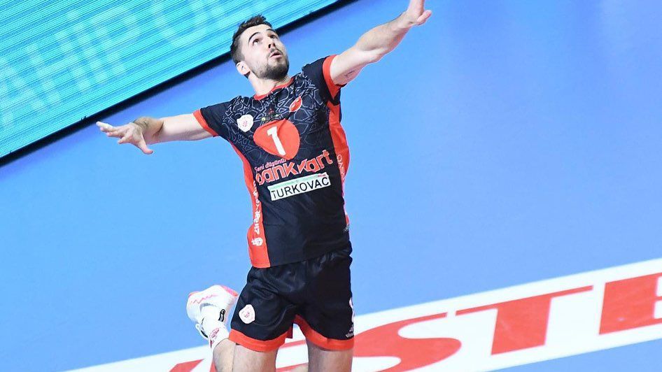 Мартин Атанасов е сред най-добрите в Шампионската лига 🏐