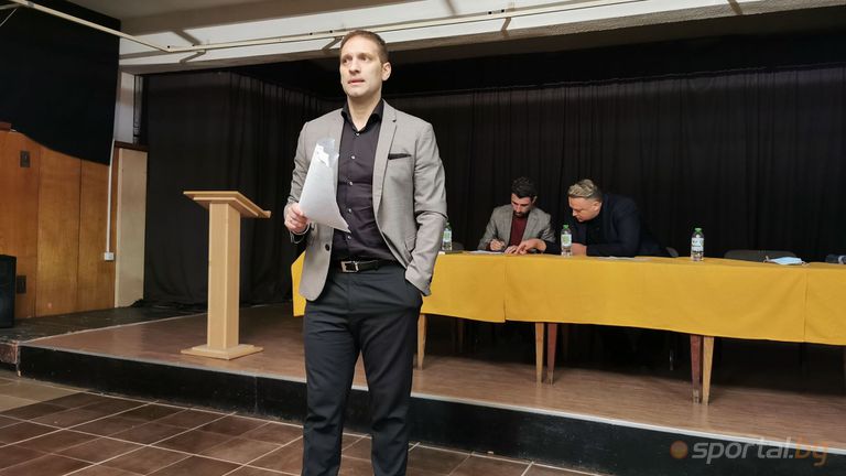  Стилиян Петров показа забавно предложение за чужденците в българския футбол 