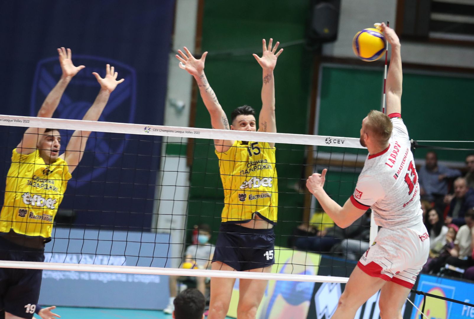 Efbet Супер Волей: Хебър (Пазарджик) - Нефтохимик 2010 (Бургас) 3:0