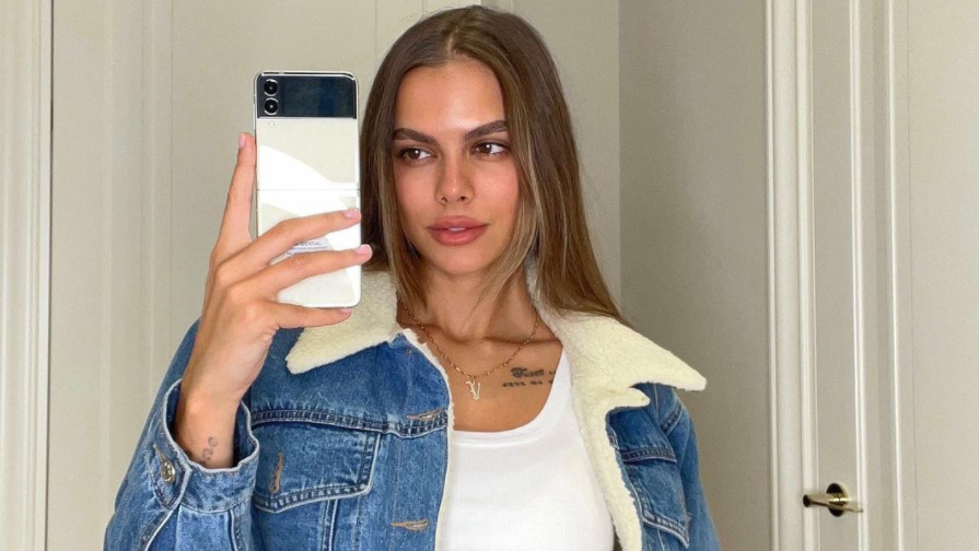 Вики Одинцова пак забрави за бельото