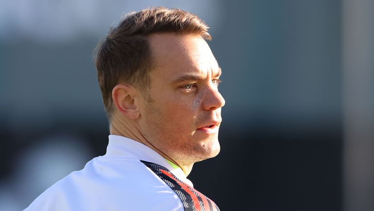 Вратарят на Байерн Мюнхен Мануел Нойер отново тренира Това се