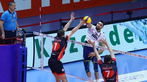 Мартин Атанасов и Зираатбанк загубиха дербито на Турция от Фенербахче