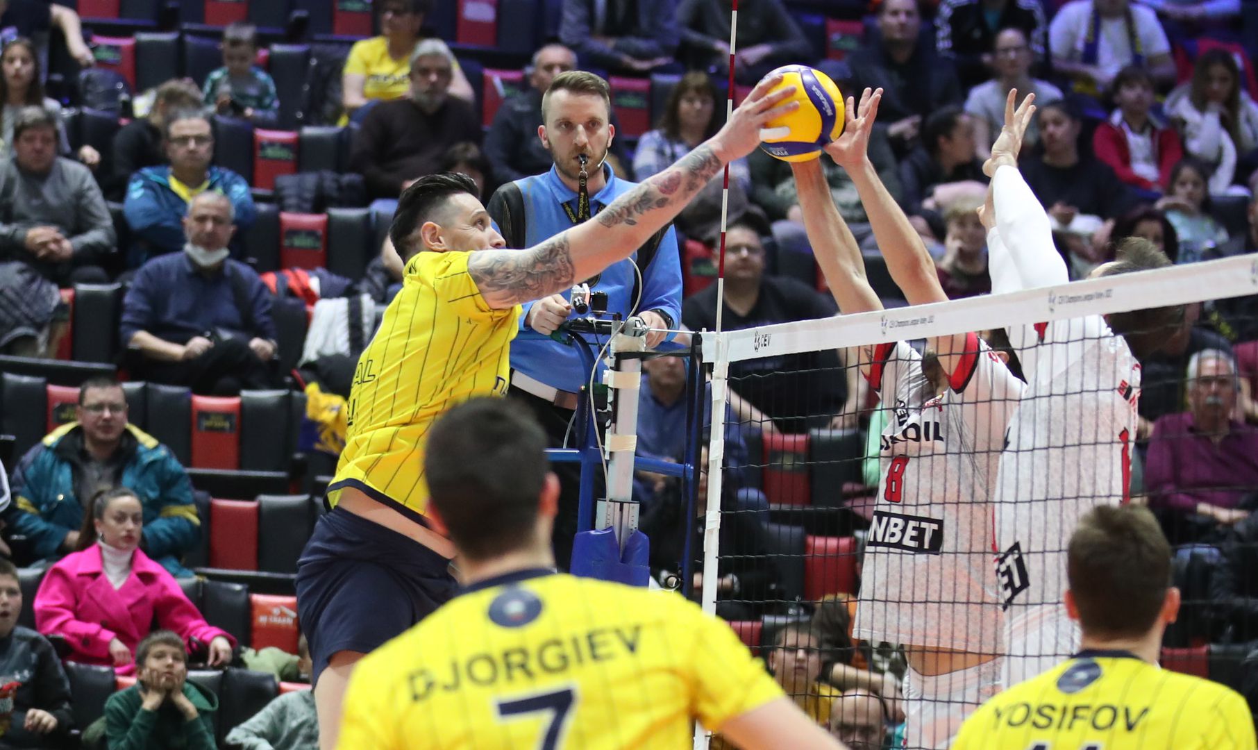 Efbet Супер Волей: Хебър (Пазарджик) - Нефтохимик 2010 (Бургас) 3:0