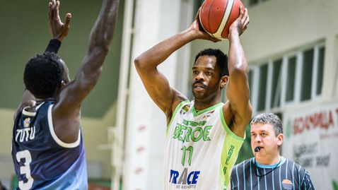  Играч на кръга - Келси Барлоу 