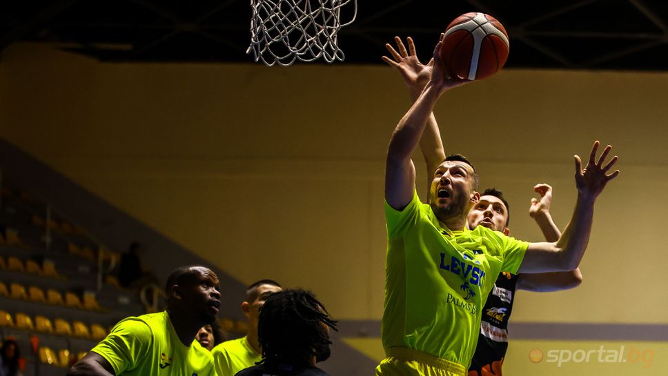 Левски и Берое с нови дати за следващите си мачове в Балканската лига