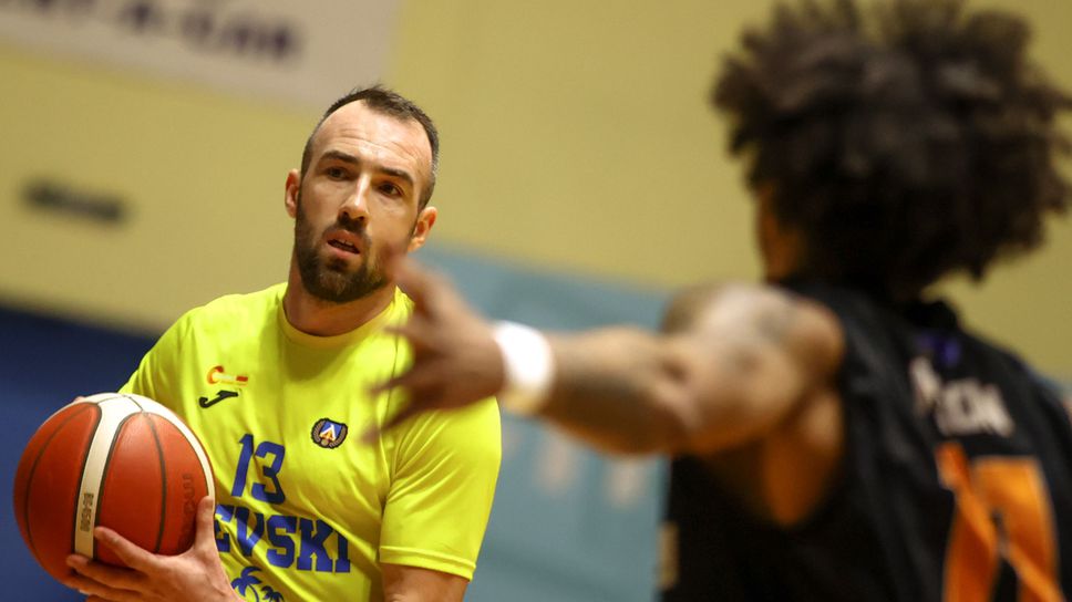 Левски отново се преклони пред косовари