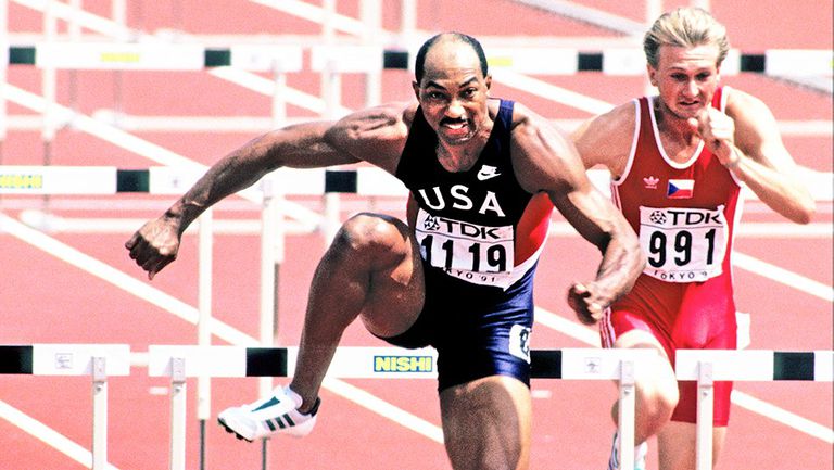 Трикратният световен шампион и олимпийски вицешампион в бягането на 110