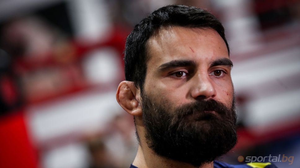 Беноа Сен Дени срещу Пади Пимблет на UFC 329