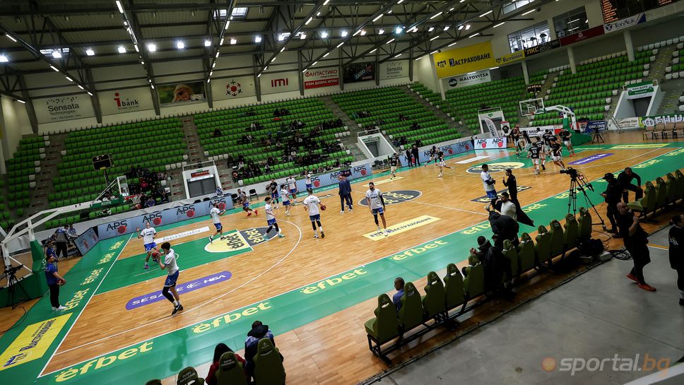 Кой ще надделее в първия полуфинал на efbet Купа на България?