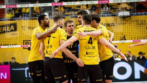 Алекс Грозданов и Богданка завършиха с победа редовния сезон в Полша