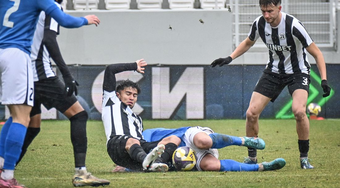 Локомотив (Пд) не успя да пречупи десетима от Спартак (Вн) в калта