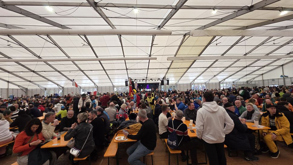 Както всеки един от олимпийските дни на стадиона за биатлон