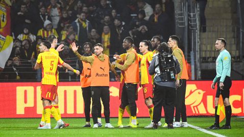  Сензационен поврат на Монако против Ланс отваря пътя на ПСЖ към първото място 