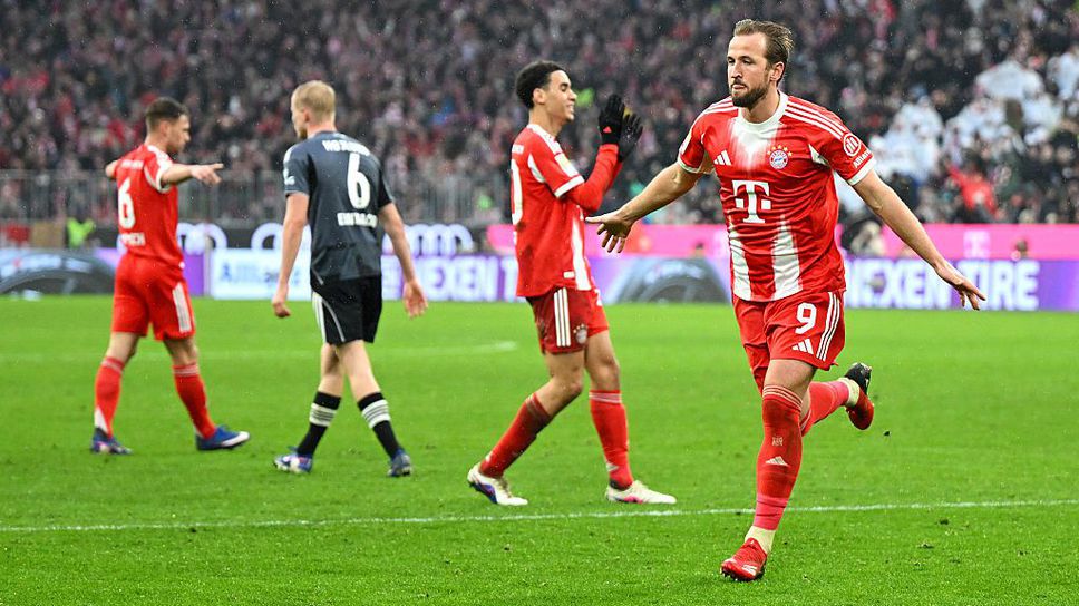 Байерн се отпусна в края и потрепери, но все пак увеличи преднината си преди “Дер Класикер”