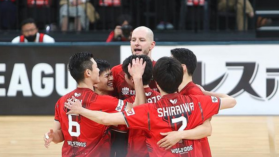 Феноменален Бартош Курек заби 51 точки, но това не донесе победа на отбора му в Япония (видео + снимки)