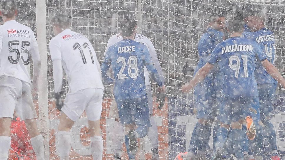 Левски спечели снежната битка със Славия с 1:0