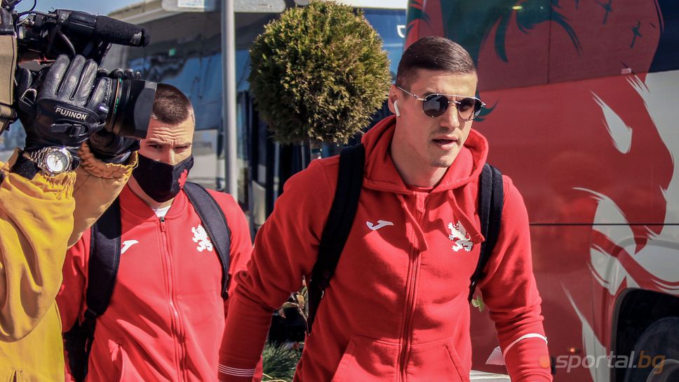 Националите по футбол заминават за Катар